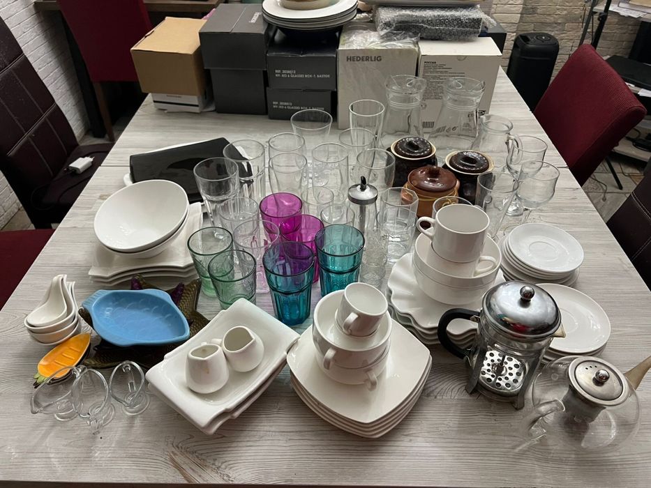 Продаю посуду кафе и ресторанов очень хорошая