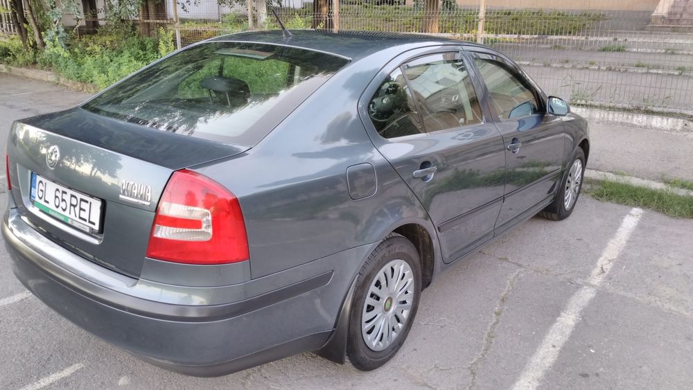 SKODA OCTAVIA 2,1,6 FSI,an 2006,,2200 Euro E