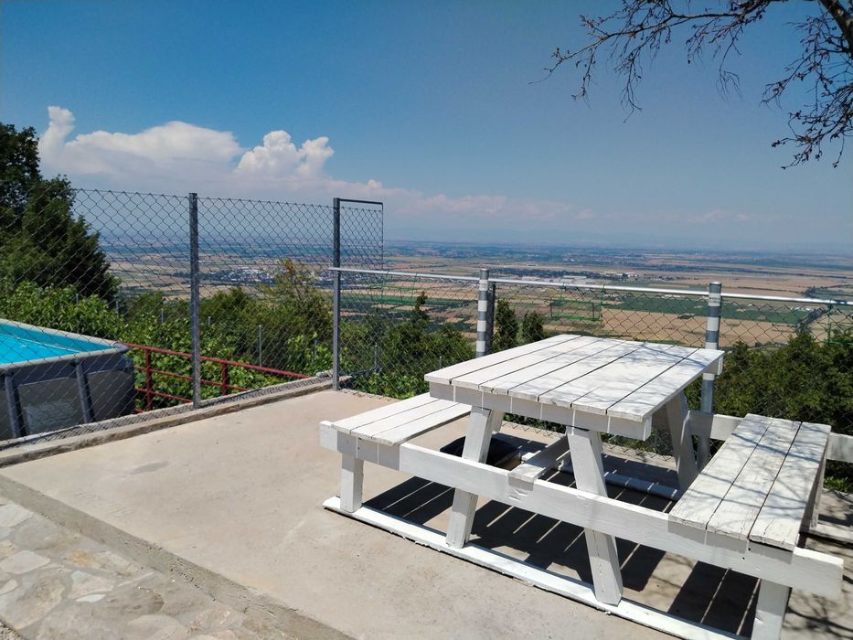 Студио Панорама със сезонен басейн