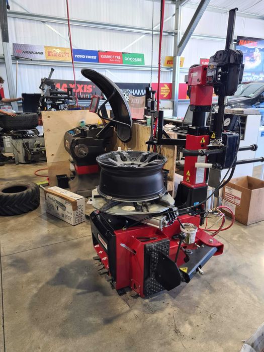 Vulcanizare & Reglaj Geometrie roti,Tractare auto & Diagnoza  Wes Arad