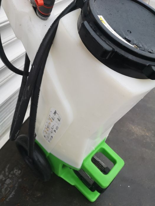 Resol 30L Станция за пълнене на Соларни Система Парно