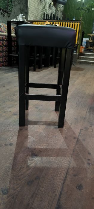 Продавам столове