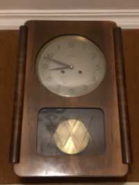 Продавам старинен механичен часовник!