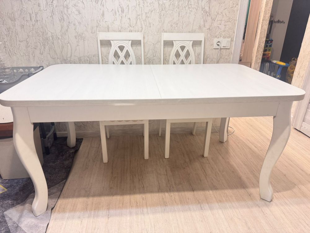 Продам стол со стульями 6шт