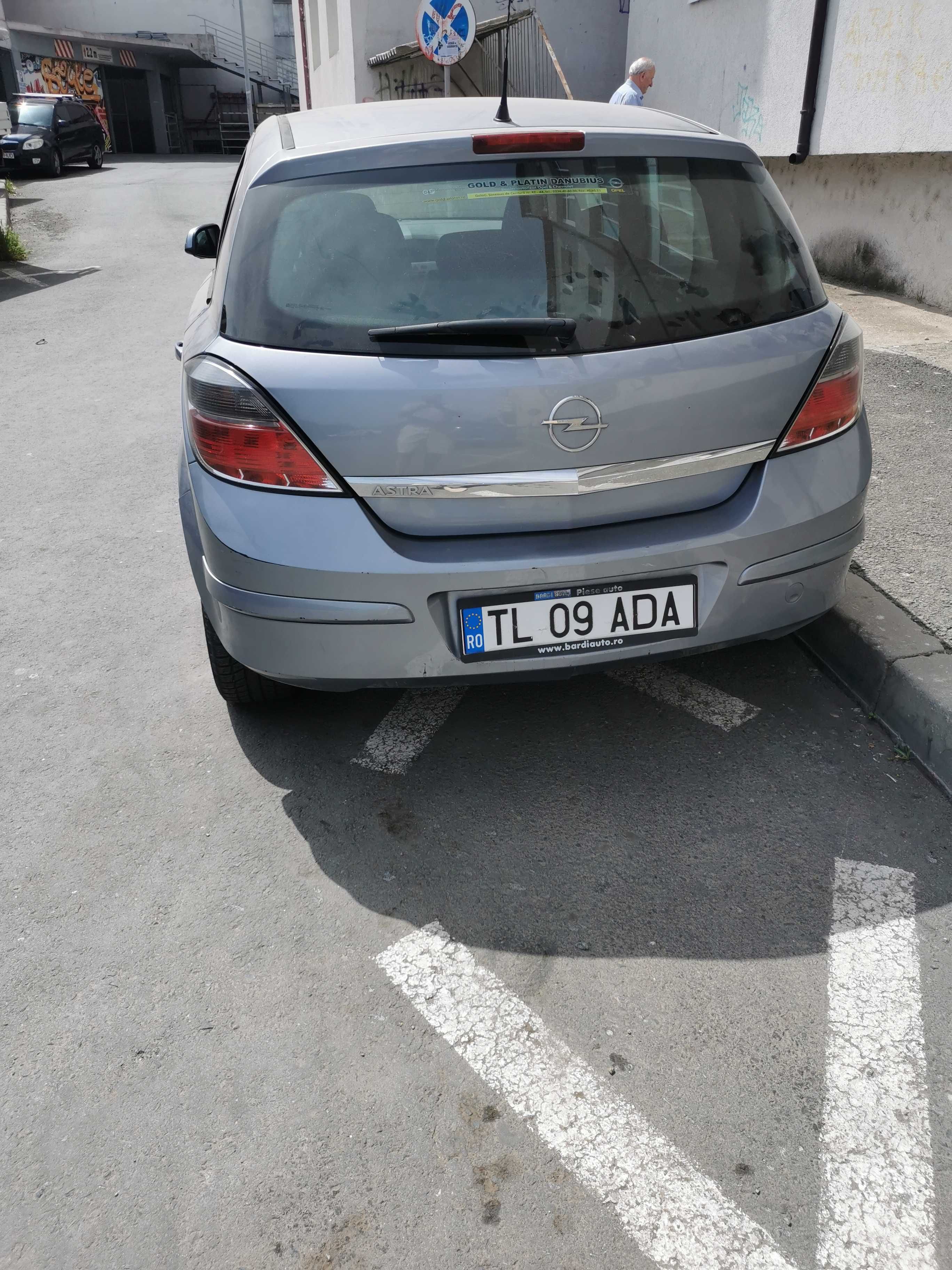 Opel Astra H 1.4 injectie ,90 cai putere  12.2008 ,121000 km