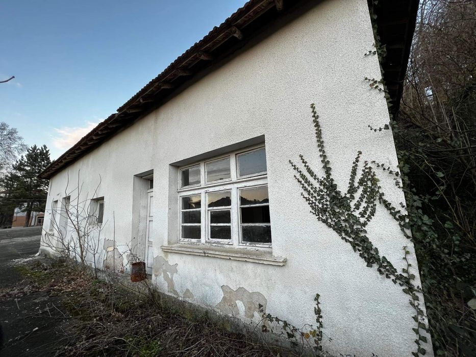 Продава се Къща в с. Осен, Област Враца - 250 кв.м за 66 €/кв.м - Снимка #3