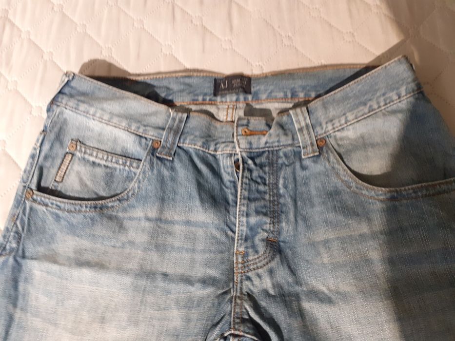 AJ Armani Jeans оригинални дънки в топ състояние