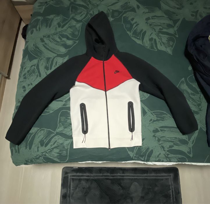 Nike Tech Fleece горнище