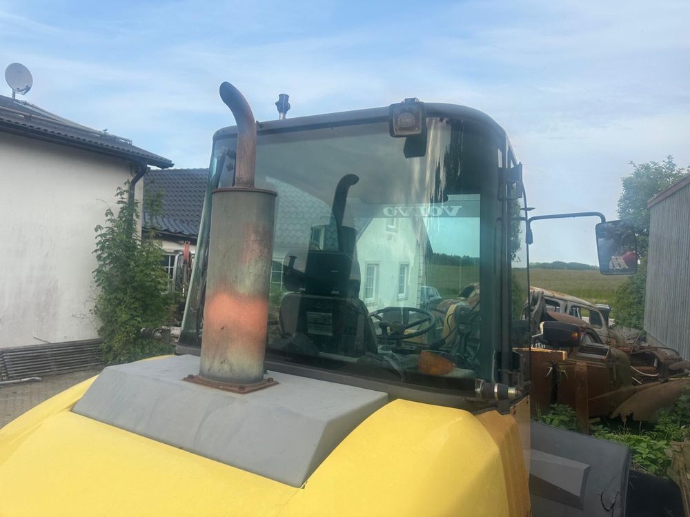 Incarcator frontal Volvo L25B
