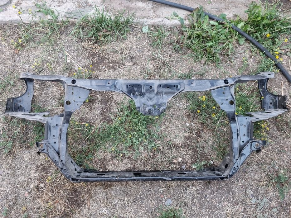 Продаю переднюю панель (телевизор) Honda accord