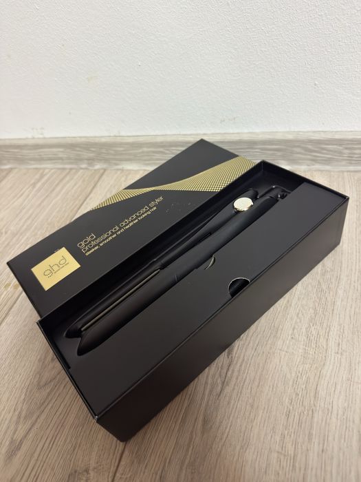 Placa GHD Gold Hair Straightener & Styler - Professional Styling