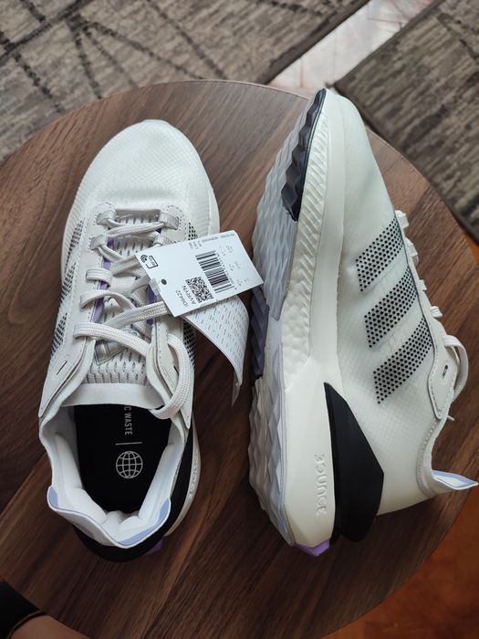 Adidasi alergare Avryn ADIDAS Noi