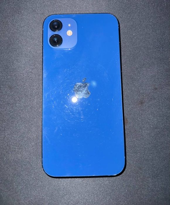 Продаю iphone 12
