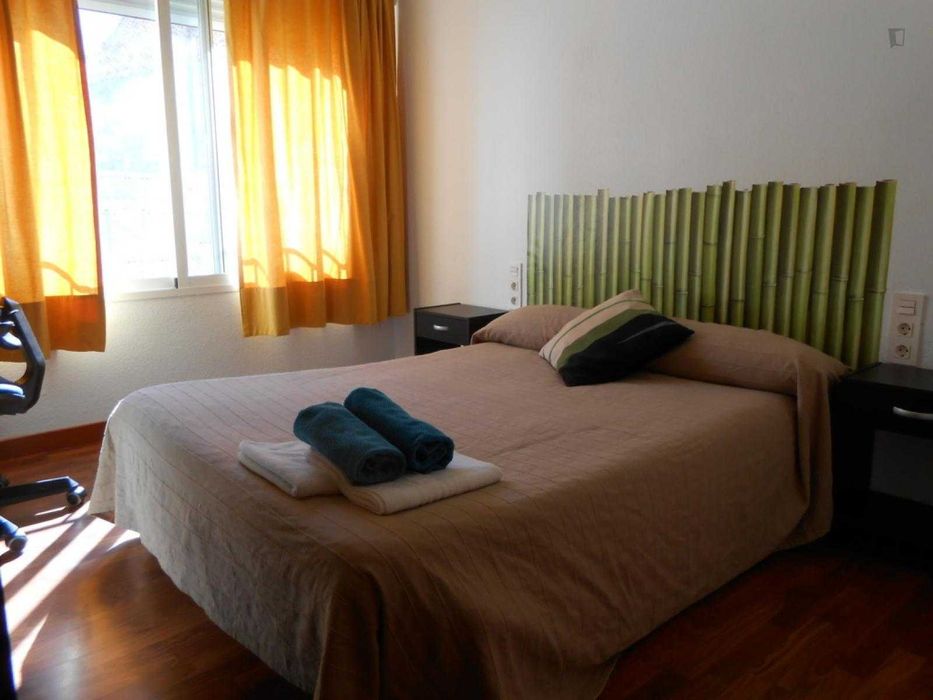 Дава се под наем Двустаен апартамент в София, Център - 65 кв.м за 397.8 € - Снимка #3