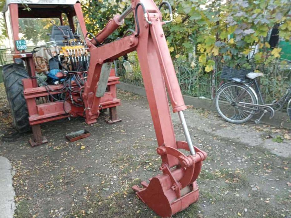 Brat retroescavator cu prindere in 3 puncte pentru tractor NOU