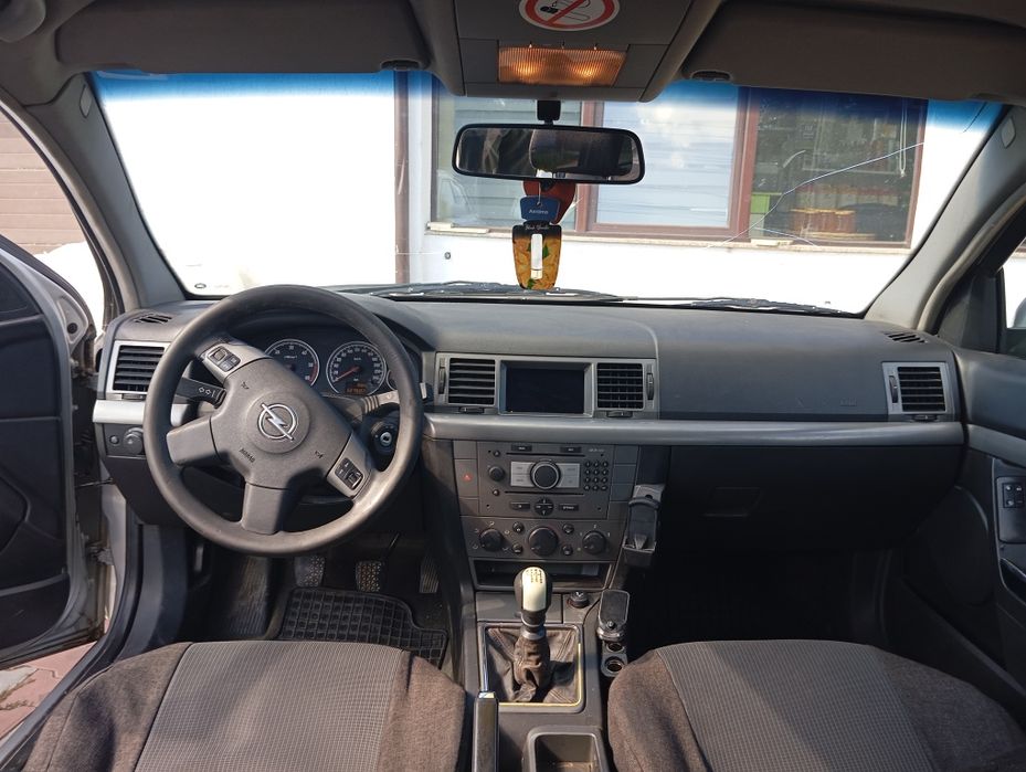 Vând Opel Vectra c accept și variante
