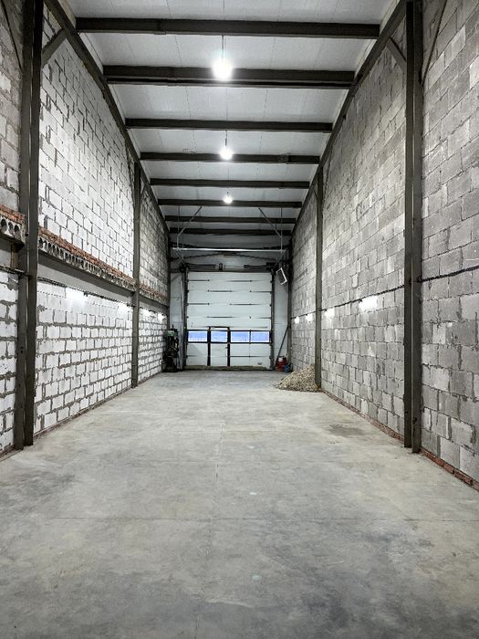 Сдаётся в аренду теплые боксы 2000кв метр