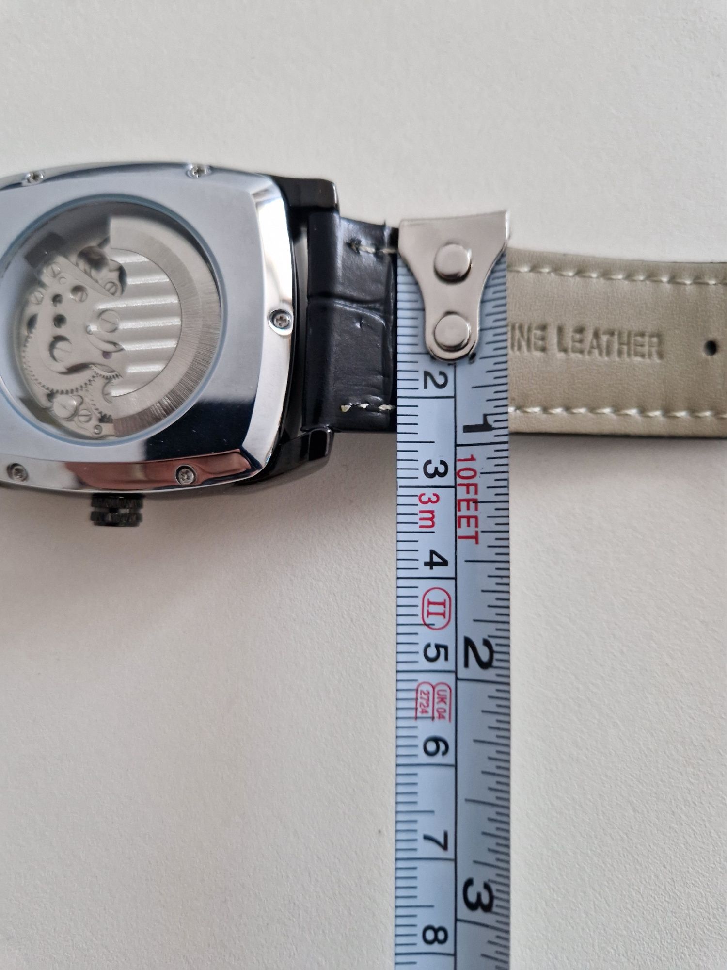 Ceas automatic negru cu bratara neagra de piele