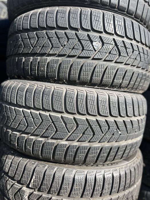 Зимни гуми 225/40/18 Pirelli DOT18с борд .Цена комплект