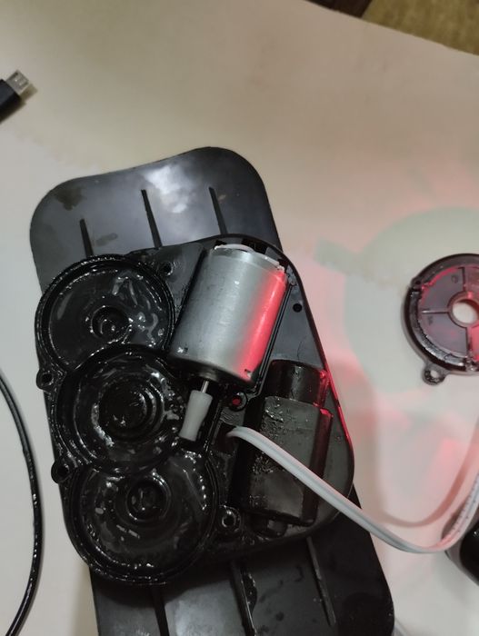 Моторчик с аккумулятором