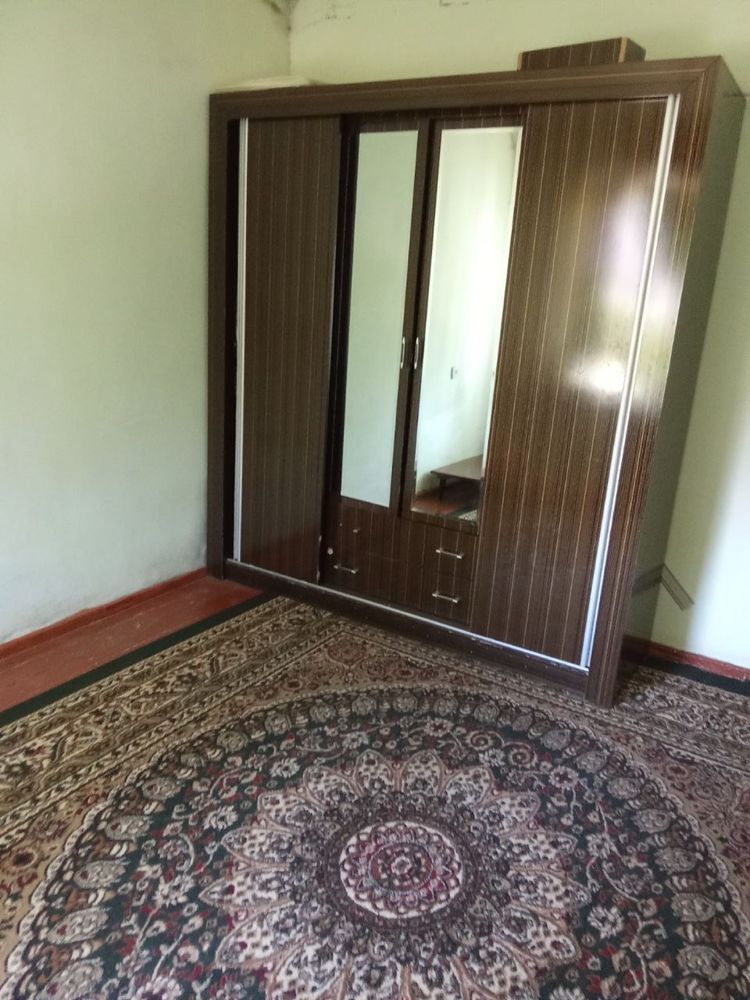 Srochna kvartira qizlarga bezmakler