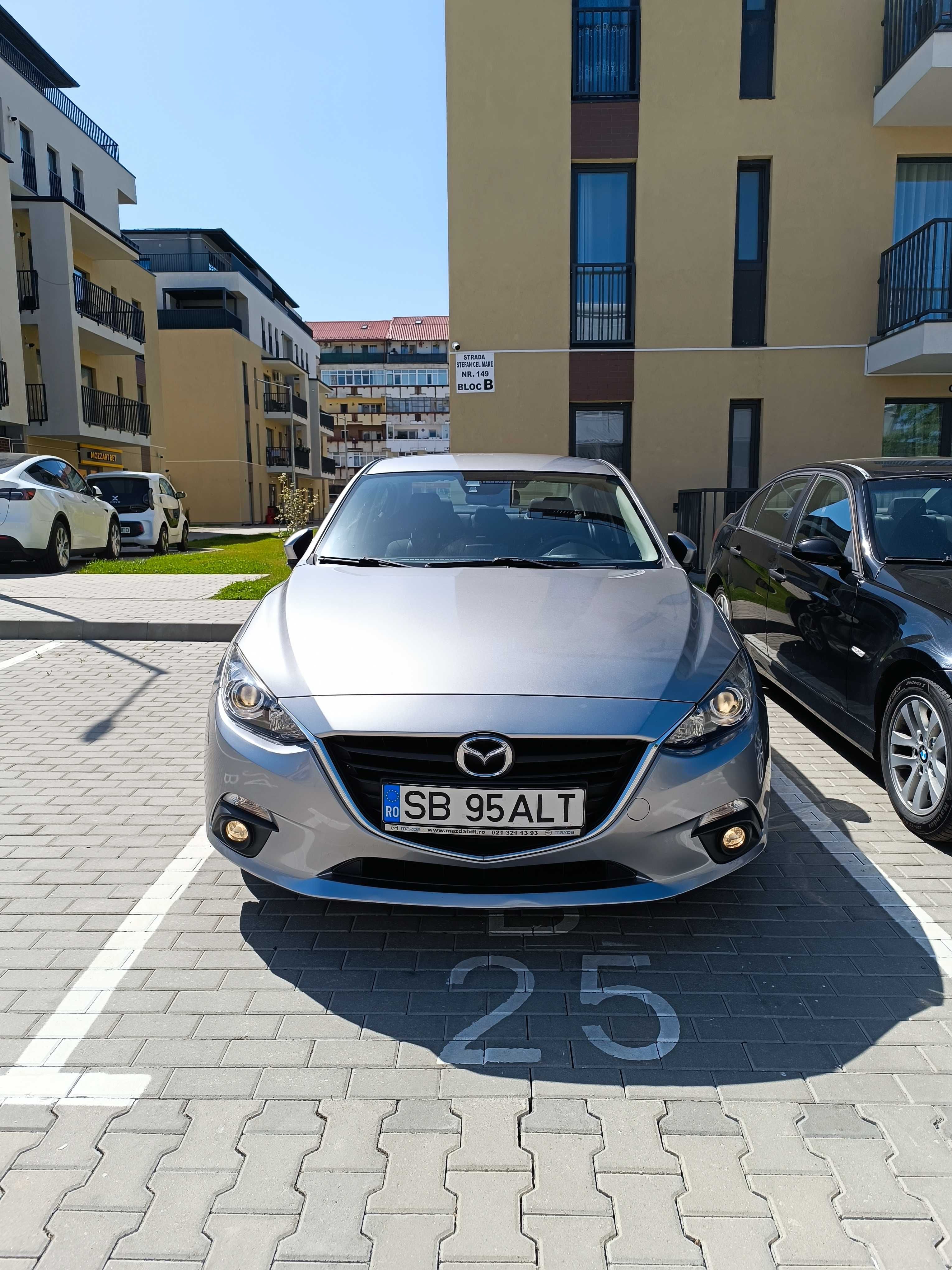 Se vinde Mazda 3