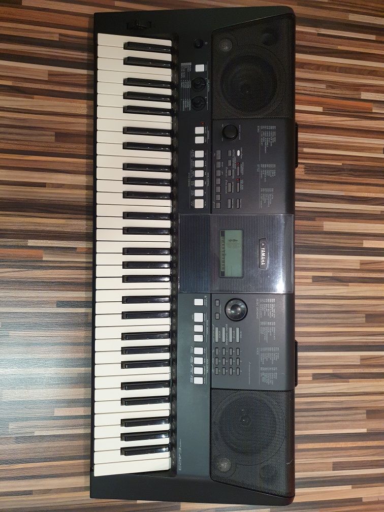 Orga Yamaha PSR-E423