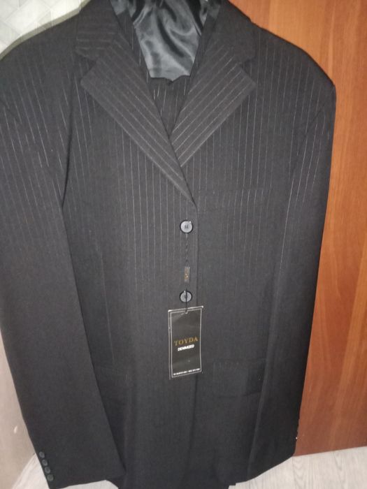 Продам костюм тройка р 54 подростковый