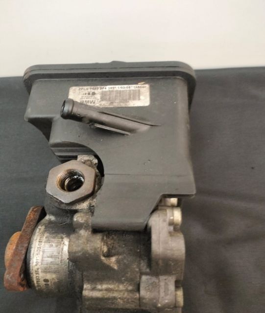 Pompa Servodirectie 2.5D 256D2 / 7693974101 BMW Seria 5 E60/E61