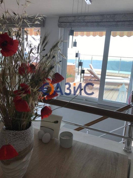 Мезонет на първа линия море, комплекс "Вилмар", Поморие, България, 280