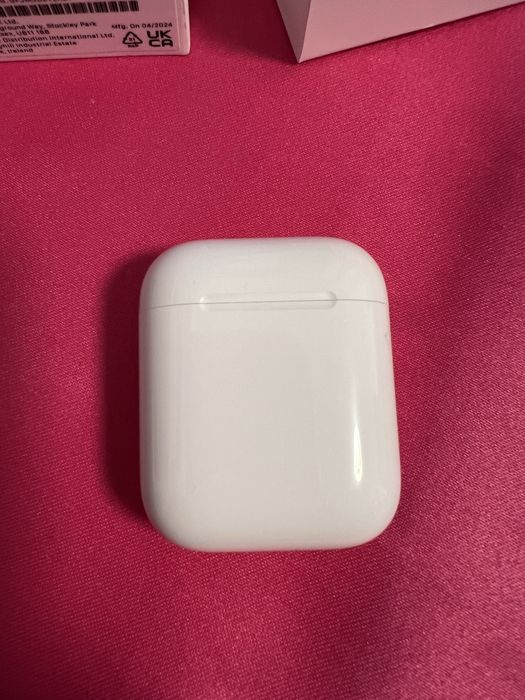 Căsti Apple Airpods 2, Garantie 1 an, factura, incarcator, husa