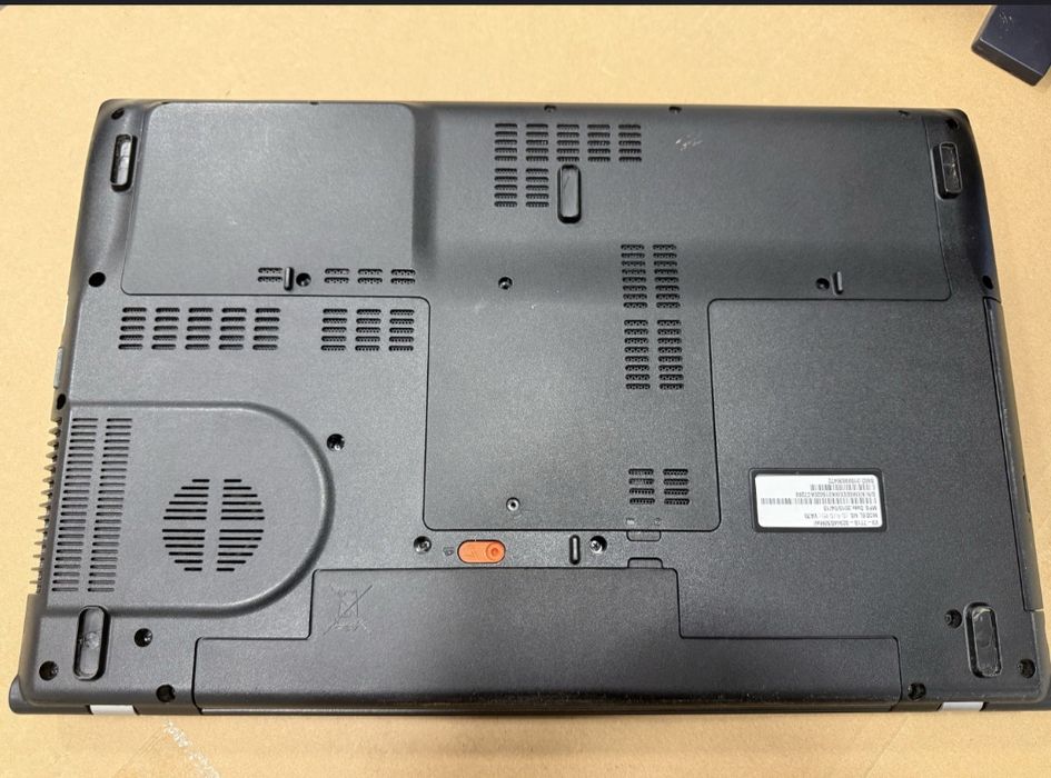 Laptop Acer Aspire V3-711 – SSD 512GB, 8GB RAM