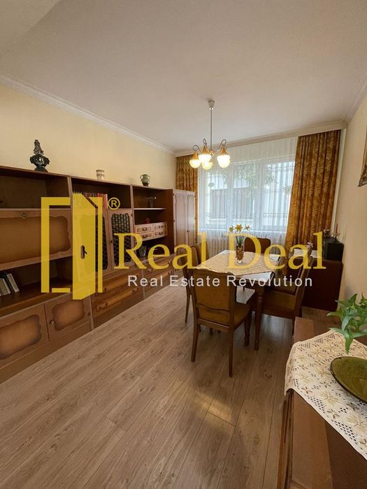 Дава се под наем Тристаен апартамент в София, Лозенец - 97 кв.м за 850 € - Снимка #1