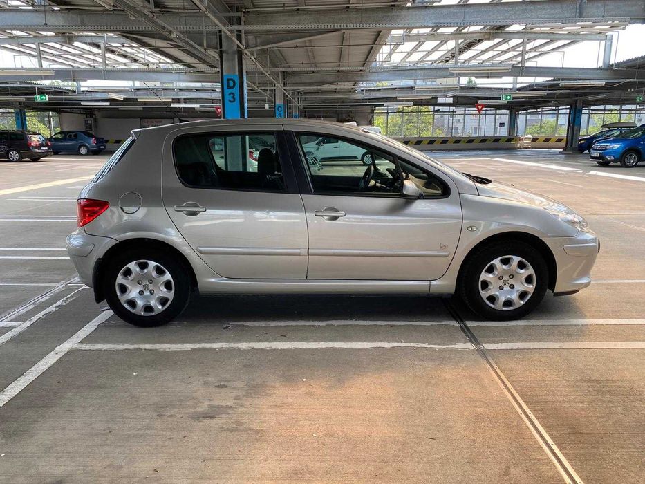 Peugeot 307 1.6 Facelift benzina 110 CP, 142000 Km - Aug.2007