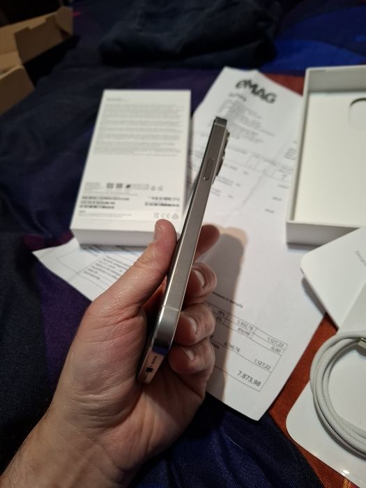 I iphone 15 pro max impecabil in garantie cu factura 08.2027