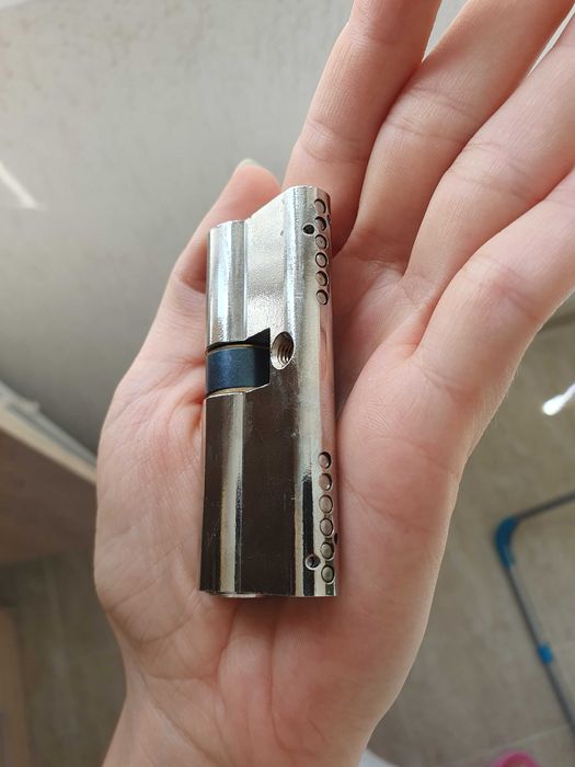 Butuc Yale original 30/40 cilindru chei amprentate