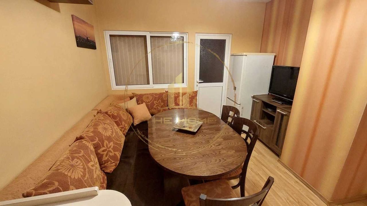 Дава се под наем Тристаен апартамент в Варна, Бриз - 77 кв.м за 500 € - Снимка #1