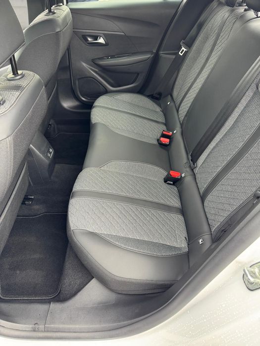 Peugeot 208 Style 1.2 PURETECH STT 100cp 3500 km