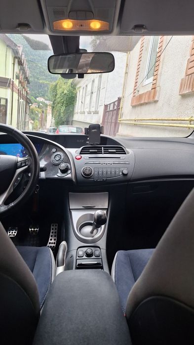 Honda Civic Hatchback 1.8 benzină