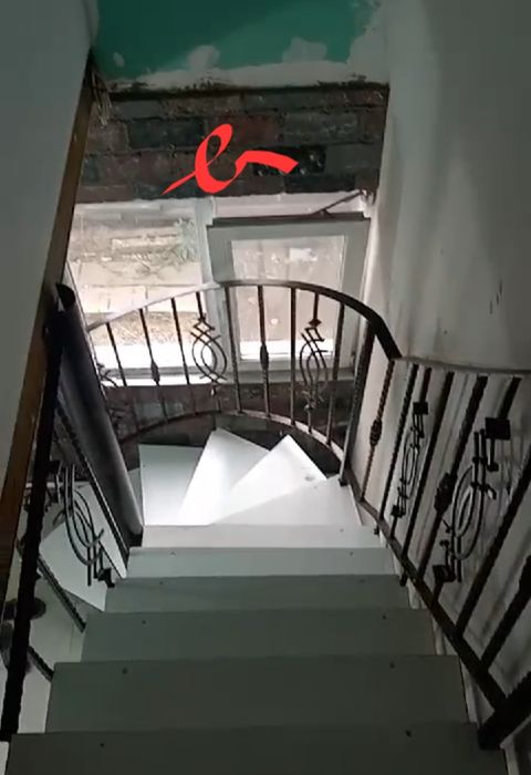 Scara Spiralata și balustrade