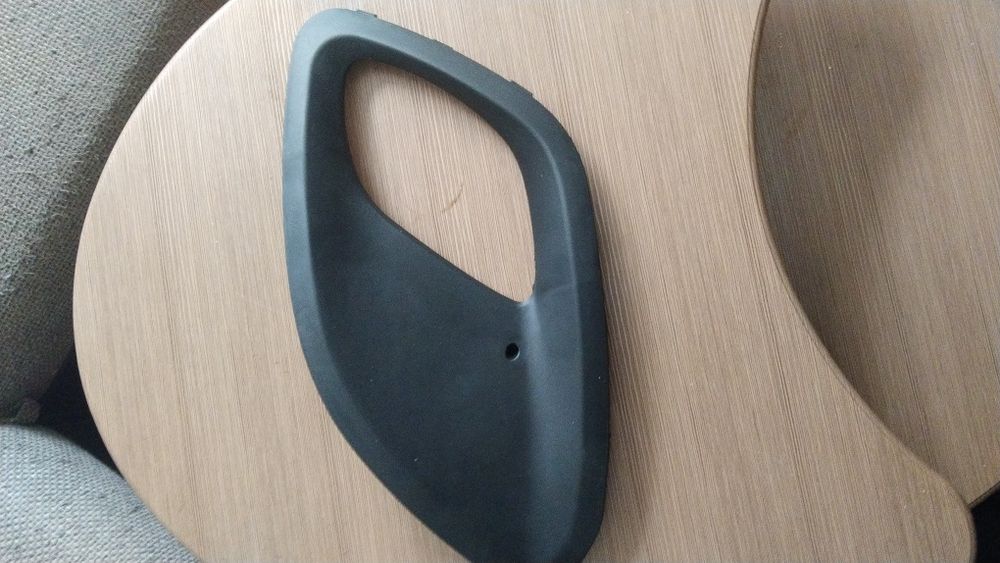 Крышка туманки на кия пикант