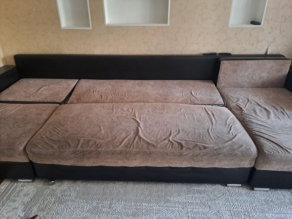 Мягкая мебель, диван