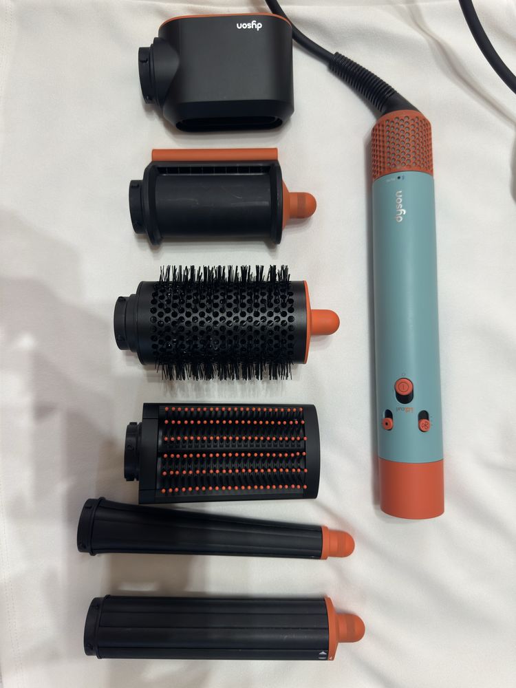 Dyson Airwrap минимално използван