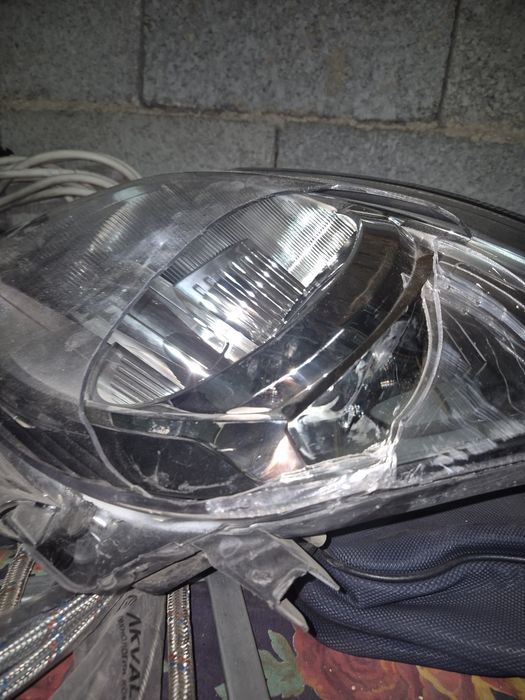 Шевралет Кобальт фар бу стекло надо заменить