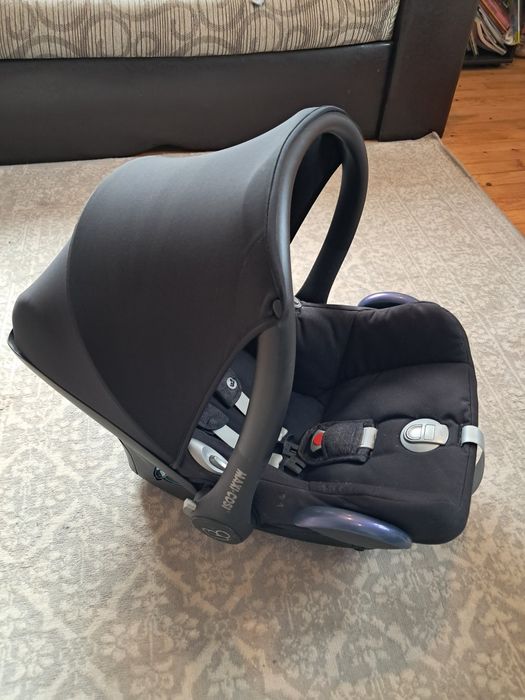 Maxi Cosi Cabriofix + isofix base