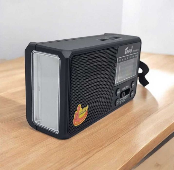 Соларно Радио - Bluetooth / USB и Фенер