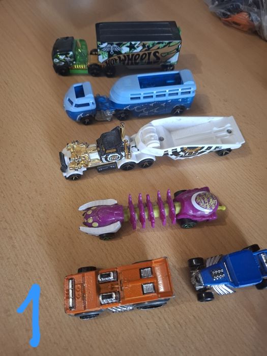 Hor wheels  лотове