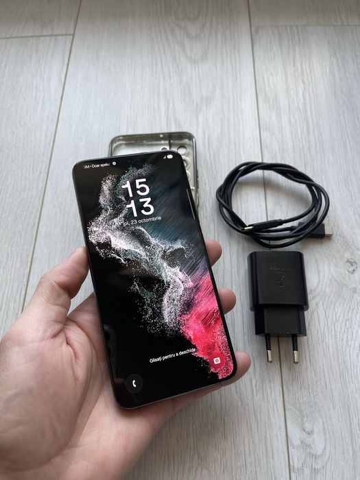 • Samsung Galaxy S22+ Plus • black •