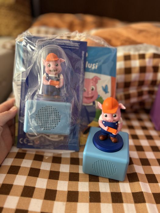 Povesti audio - boxa si figurine