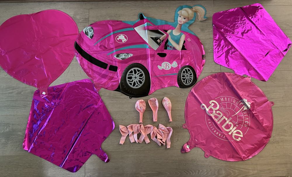 Seturi  BARBIE 6 modele + bonus baloane